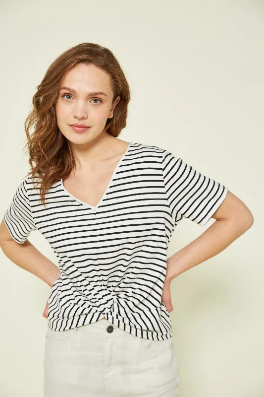 Unwind with Weekend Discounts Van-Dos Arico Tshirt