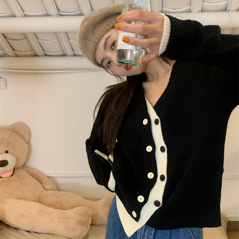 Weekend Discounts Worth Grabbing 2024 Spring false woman v-neck long sleeve  color bumping high quality soft casual style sweater cardigan