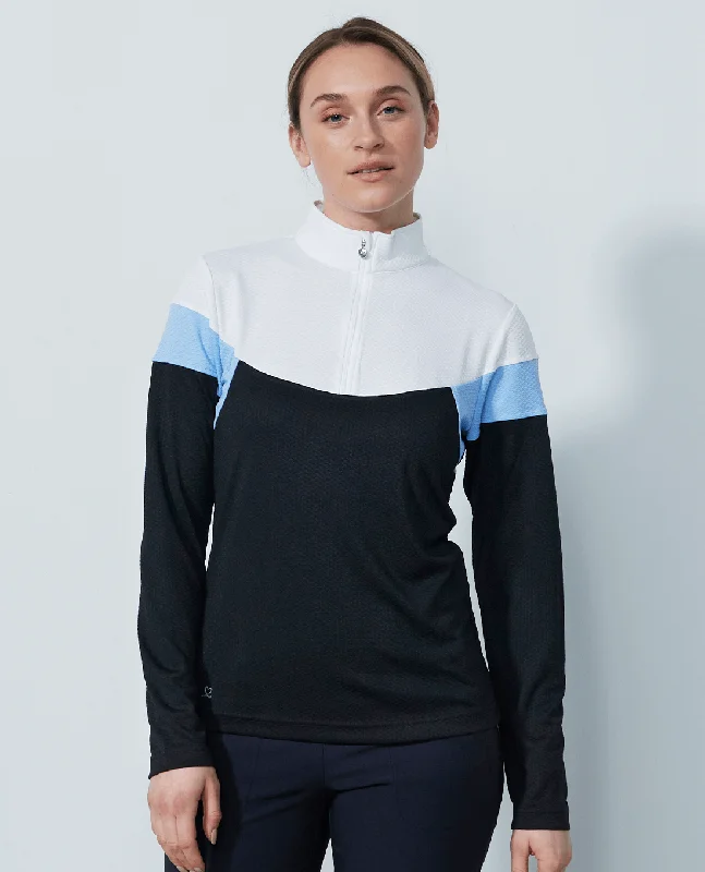Weekend Specials to Relish DAILY SPORTS Regina Half Neck Polo 219 Black