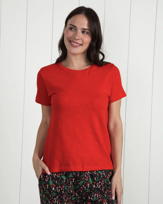 Weekend Savings Spectacle Red Lip - Saturday Tee - Knit T-Shirt